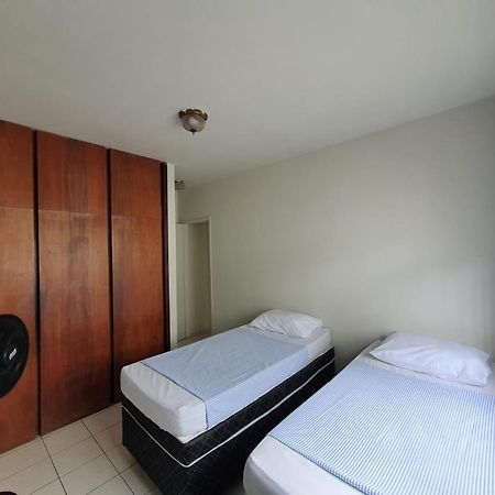 Hostel Umuarama Uberlandia Bagian luar foto