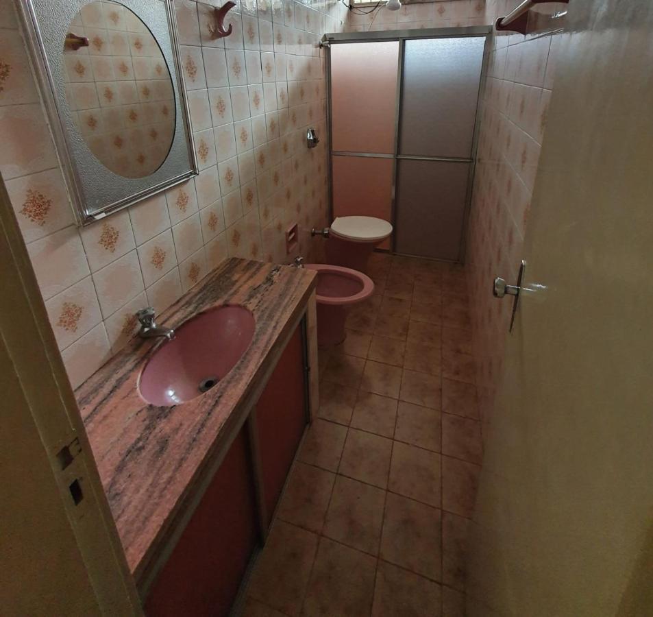 Hostel Umuarama Uberlandia Bagian luar foto